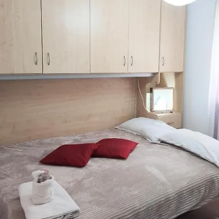 Homestay Stanza Porolla - Matrimoniale Con Bagno Privato