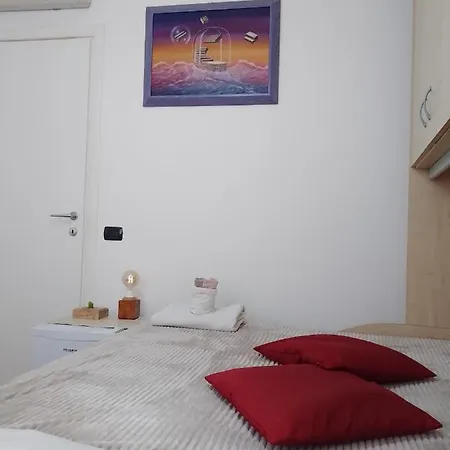 Stanza Porolla - Matrimoniale Con Bagno Privato Homestay Cagliari