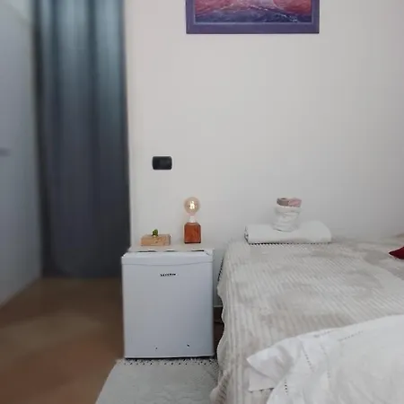 Homestay Stanza Porolla - Matrimoniale Con Bagno Privato